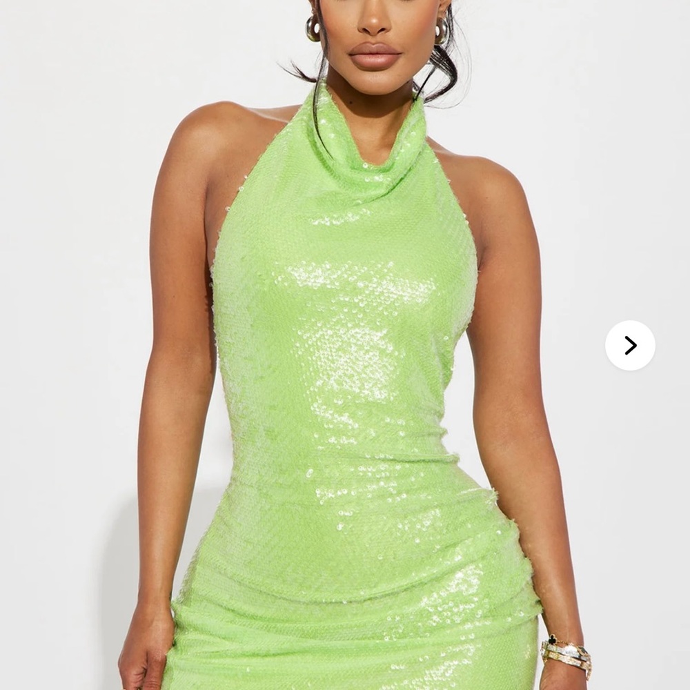 Elegant Green Sequin Halter Dress